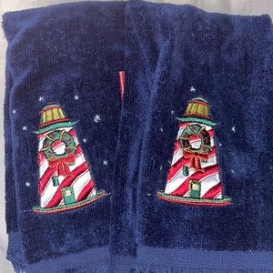 2 winter small towels